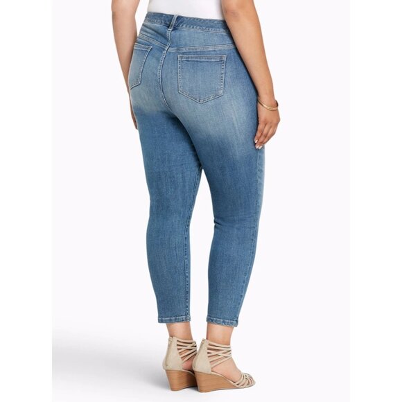 Torrid Denim Girlfriend Jeans Size 24 TALL Distressed Light Wash High Rise‎ - Picture 2 of 16